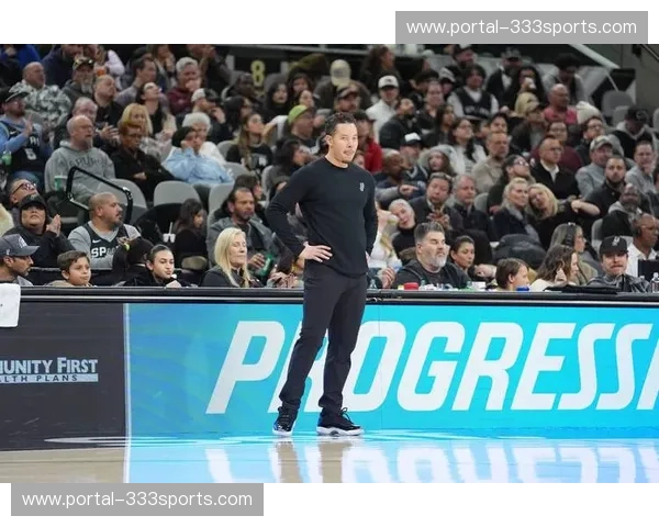 马绍尔13中8砍19分难救主 独行侠角色球员已拼尽全力 马绍尔13中8砍19分难救主 独行侠角色球员已拼尽全力